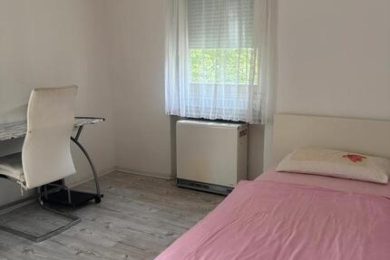 Attraktives WG Zimmer voll möbliert ab sofort