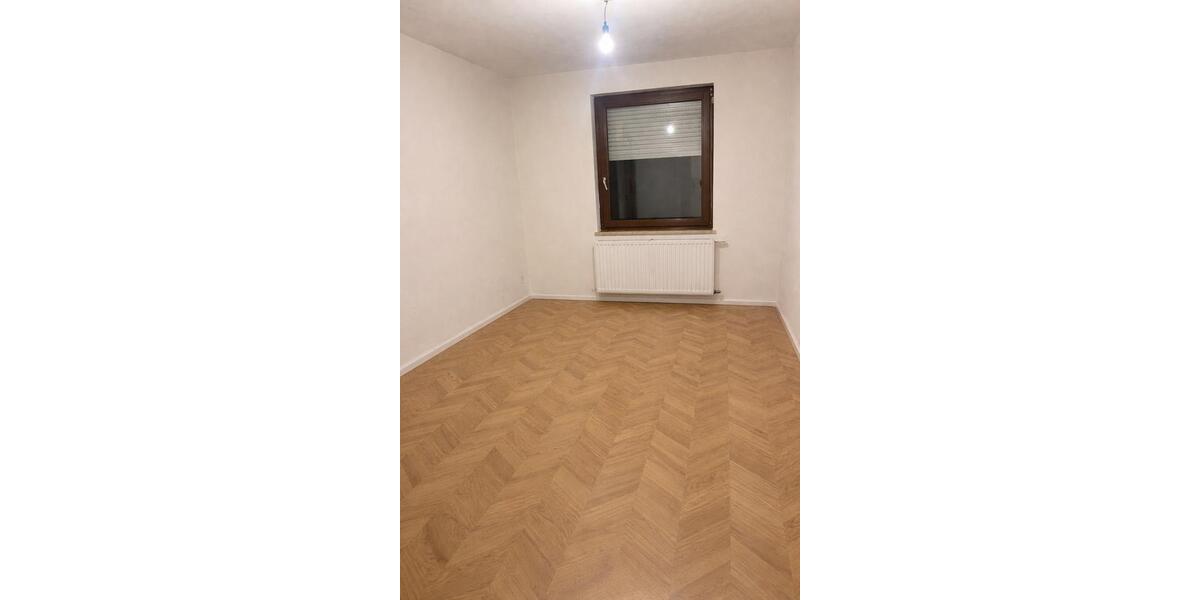 Mehrfamilienhaus, Wohnhaus Wildeck - 4 Zimmer, 120 m&sup2;, 1.250&euro; | Angebot:24897357