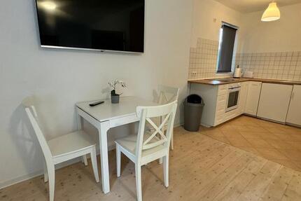 Wohnen auf Zeit Hatten - 6 Zimmer, 150 m&sup2;, 24&euro; | Angebot:24507299