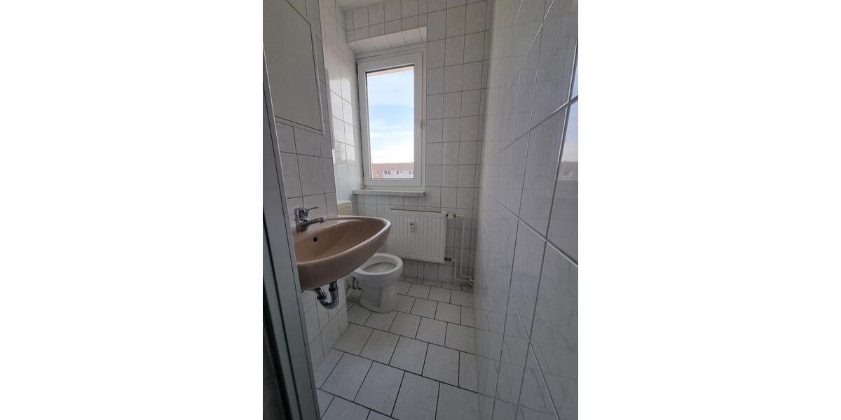 Etagenwohnung Schönebeck (Elbe) - 3 Zimmer, 58 m&sup2;, 369&euro; | Angebot:26296890