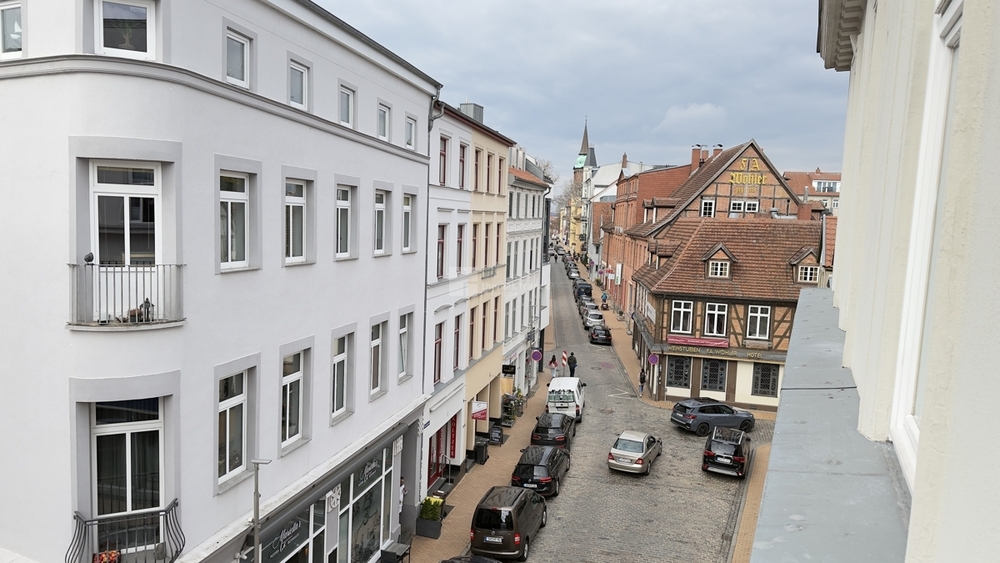 Hier fängst Du morgens mit einem echten Stadtbild an - Schelfstadt - Altstadt - 2. OG - Etagenwohnung Schwerin Schelfstadt | Angebot:26178951