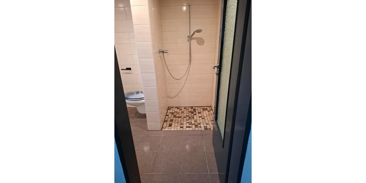 Bauernhaus, Landhaus Abenberg - 7 Zimmer, 200 m&sup2;, 1.200&euro; | Angebot:25872937