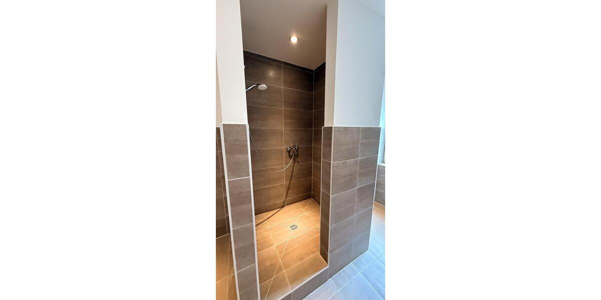 Etagenwohnung Frankenthal (Pfalz) - 4 Zimmer, 104 m&sup2;, 1.250&euro; | Angebot:26442757