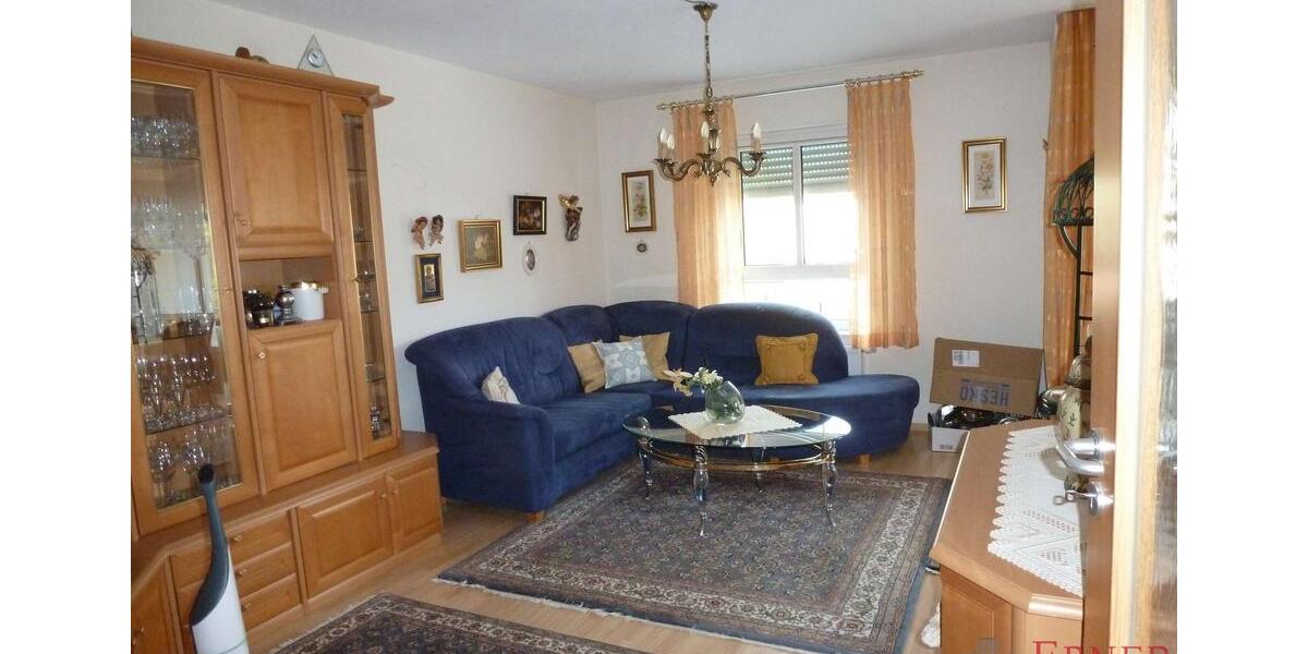 Etagenwohnung Viechtach - 3 Zimmer, 71 m&sup2;, 600&euro; | Angebot:26276524