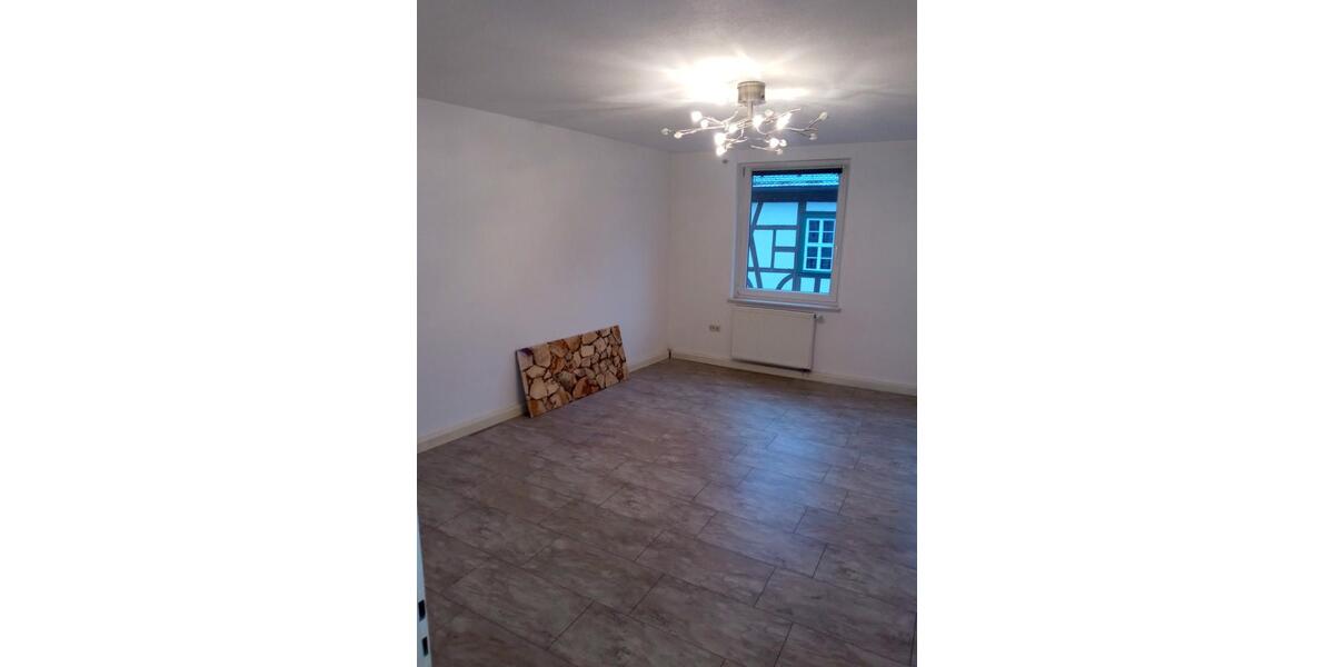 Etagenwohnung Münnerstadt - 4 Zimmer, 93 m&sup2;, 620&euro; | Angebot:25943933
