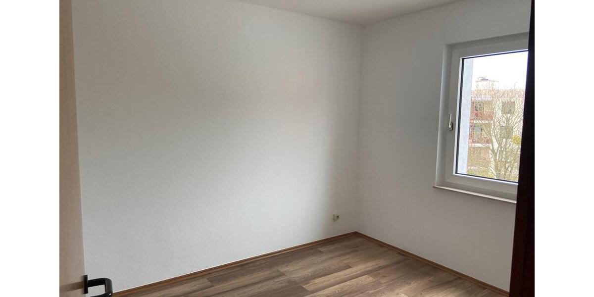 Etagenwohnung Kassel Bettenhausen - 3 Zimmer, 95 m&sup2;, 1.450&euro; | Angebot:24870327