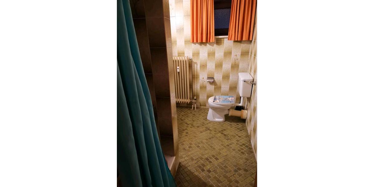 Etagenwohnung Deggendorf - 1 Zimmer, 35 m&sup2;, 400&euro; | Angebot:25873687