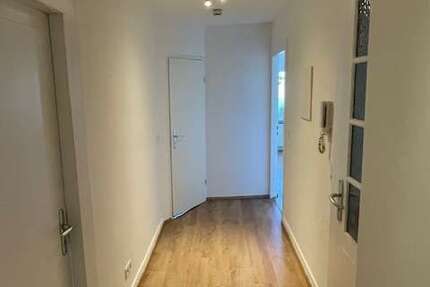 Wohnung zum Mieten in Wuppertal 650 € 90.07 m² 4 zimmer