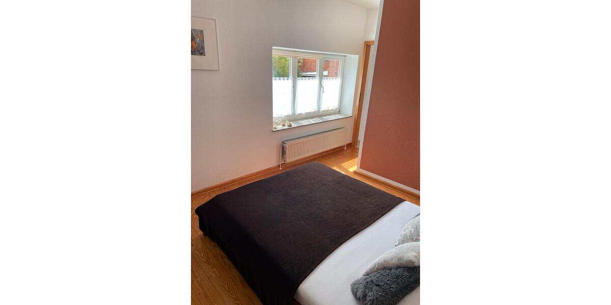 Erdgeschoßwohnung Schwerin Altstadt - 2 Zimmer, 60 m&sup2;, 1.250&euro; | Angebot:24552991