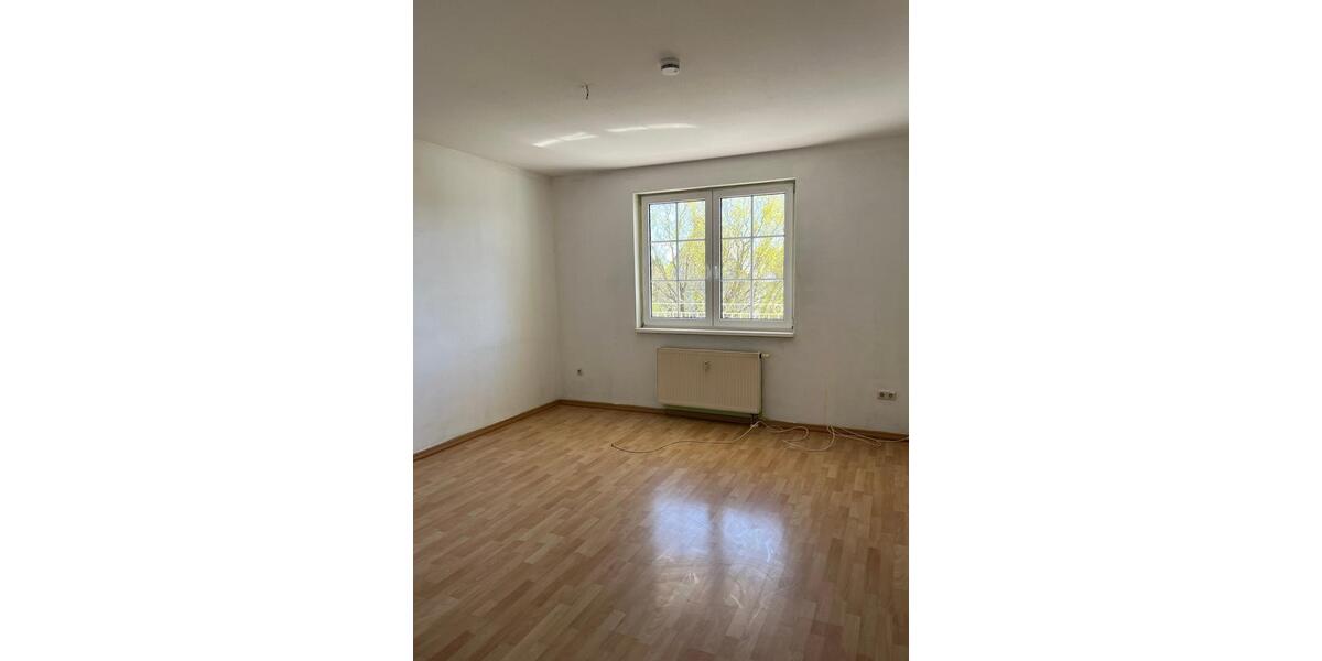 Etagenwohnung Putlitz - 3 Zimmer, 81 m&sup2;, 425&euro; | Angebot:26284403