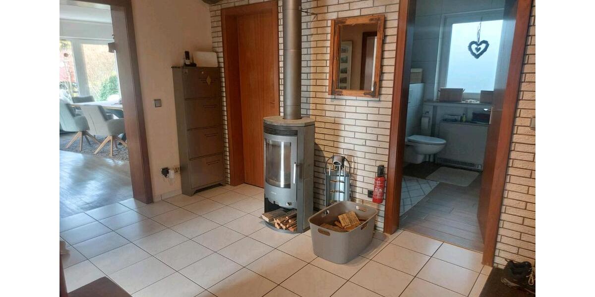 Etagenwohnung Netphen - 3 Zimmer, 110 m&sup2;, 895&euro; | Angebot:26126075