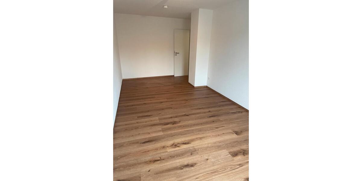 Erdgeschoßwohnung Zella-Mehlis Mehlis - 3.5 Zimmer, 100 m&sup2;, 650&euro; | Angebot:25942193