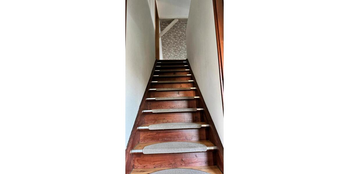 Etagenwohnung Großheirath - 5 Zimmer, 125 m&sup2;, 740&euro; | Angebot:26251085