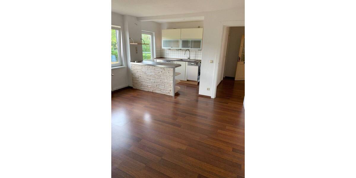 Etagenwohnung Neubrandenburg Vogelviertel - 3 Zimmer, 54 m&sup2;, 510&euro; | Angebot:26904514