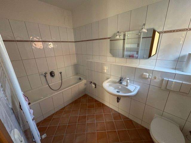 Etagenwohnung Stralsund Kniepervorstadt - 2 Zimmer, 81 m&sup2;, 950&euro; | Angebot:24633530