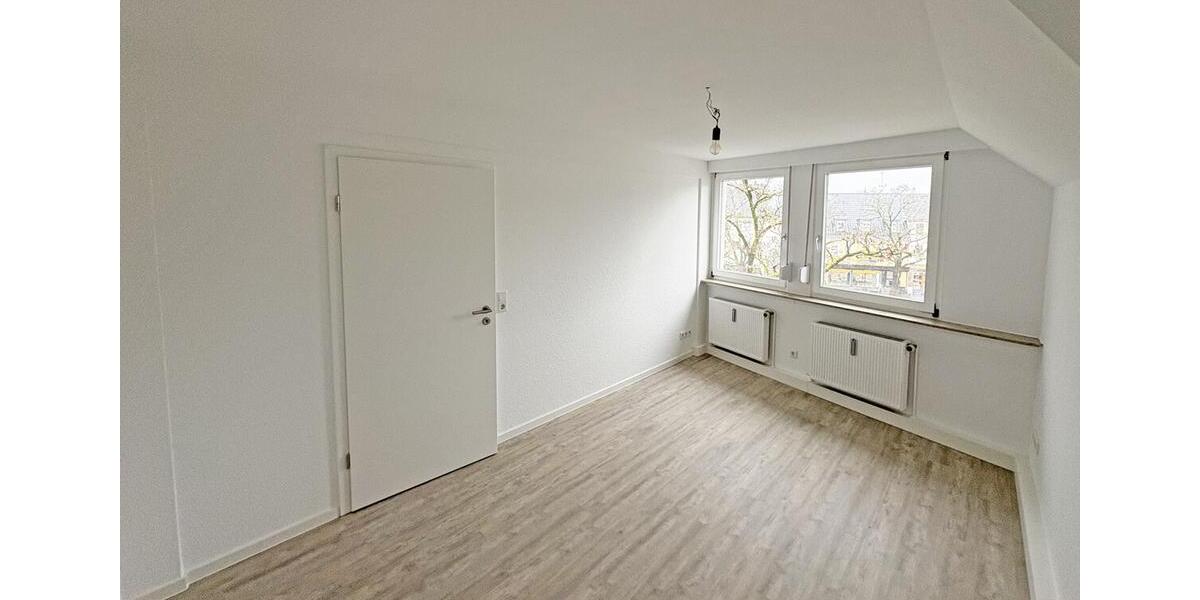 Dachgeschoßwohnung Eitorf - 3 Zimmer, 64 m&sup2;, 540&euro; | Angebot:24538894