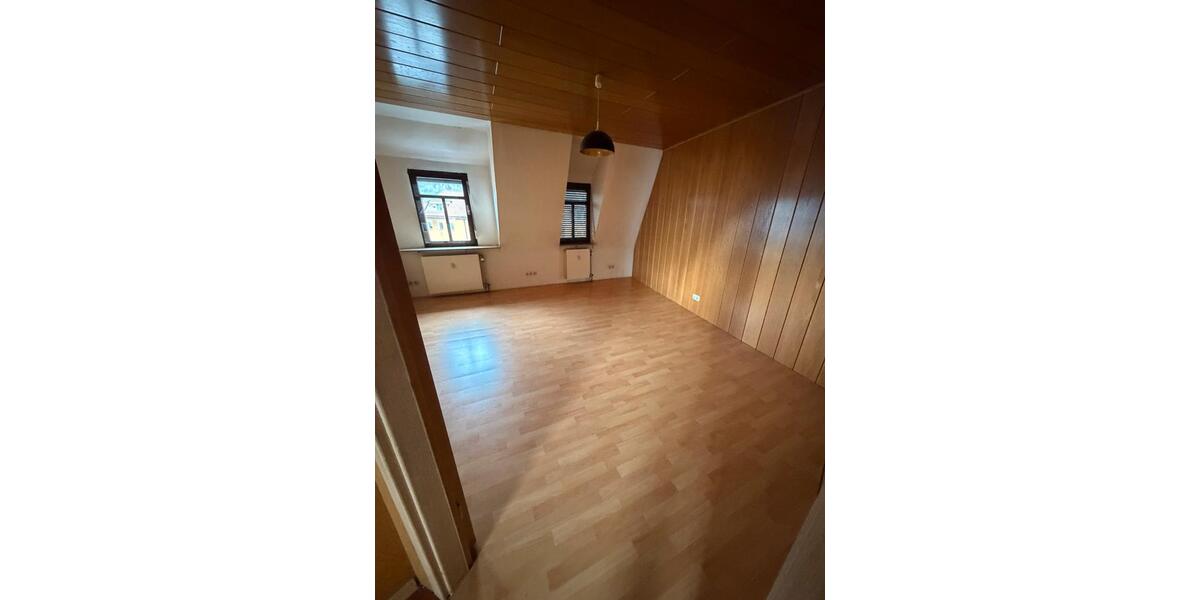 Etagenwohnung Kulmbach Blaich - 2 Zimmer, 90 m&sup2;, 1.100&euro; | Angebot:25992281