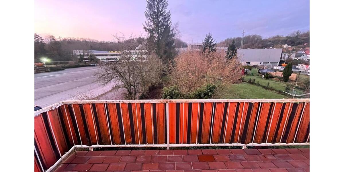 Etagenwohnung Zweibrücken - 4 Zimmer, 100 m&sup2;, 1.000&euro; | Angebot:23689511