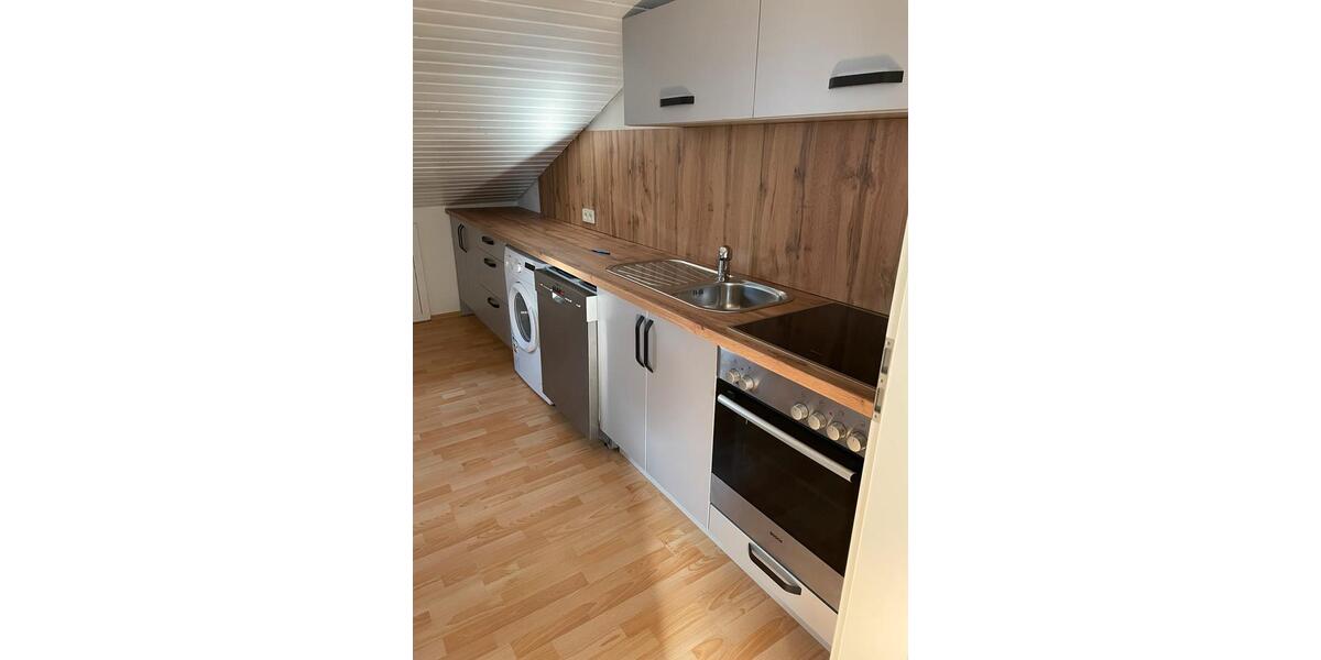 Wohnen auf Zeit Reutlingen Sondelfingen - 4 Zimmer, 20 m&sup2;, 425&euro; | Angebot:26043462