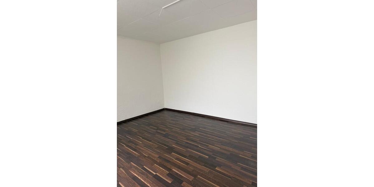 Erdgeschoßwohnung Bad Salzuflen - 3 Zimmer, 110 m&sup2;, 1.100&euro; | Angebot:26651768