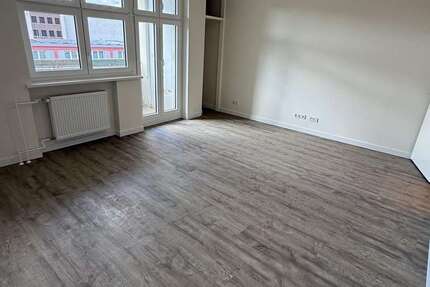 Wohnung zum Mieten in Berlin 1.367 € 77 m² 2 zimmer