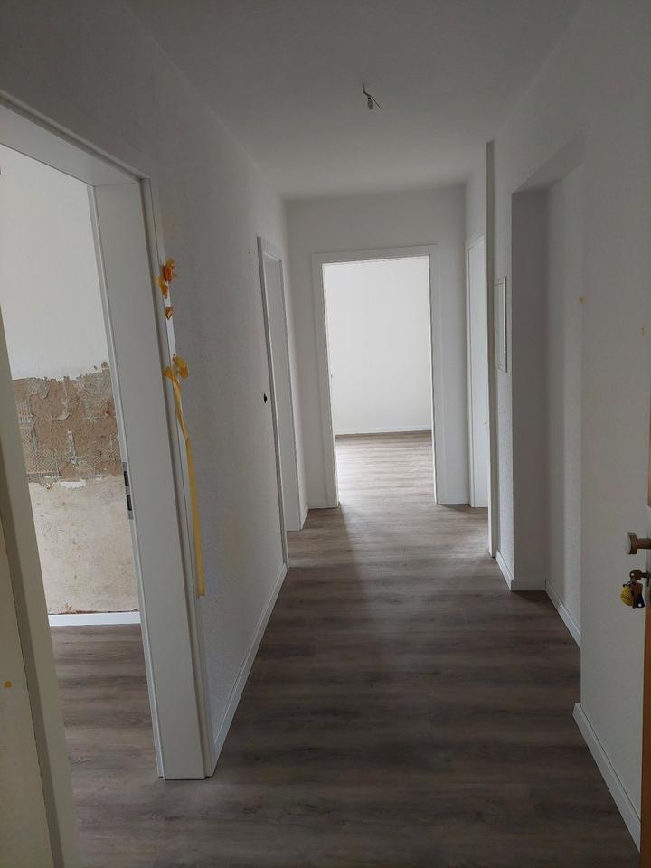 Erdgeschoßwohnung zu vermieten Bad Eilsen frisch renoviert zimmer