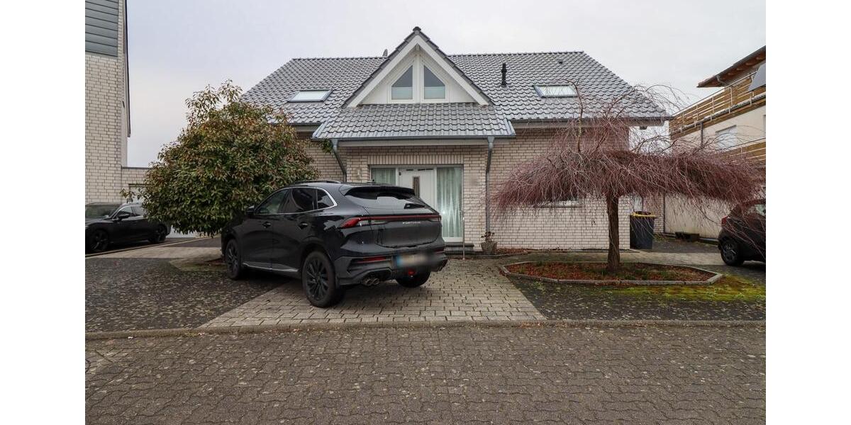 Einfamilienhaus Erkelenz - 6 Zimmer, 230 m&sup2;, 2.259&euro; | Angebot:25232206