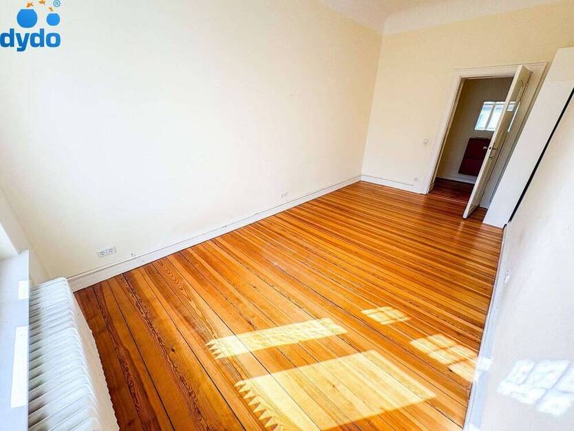 Diese charmante AltbauWohnung wartet auf Sie - jetzt bewerben und Chance nutzen + EBK und Balkon