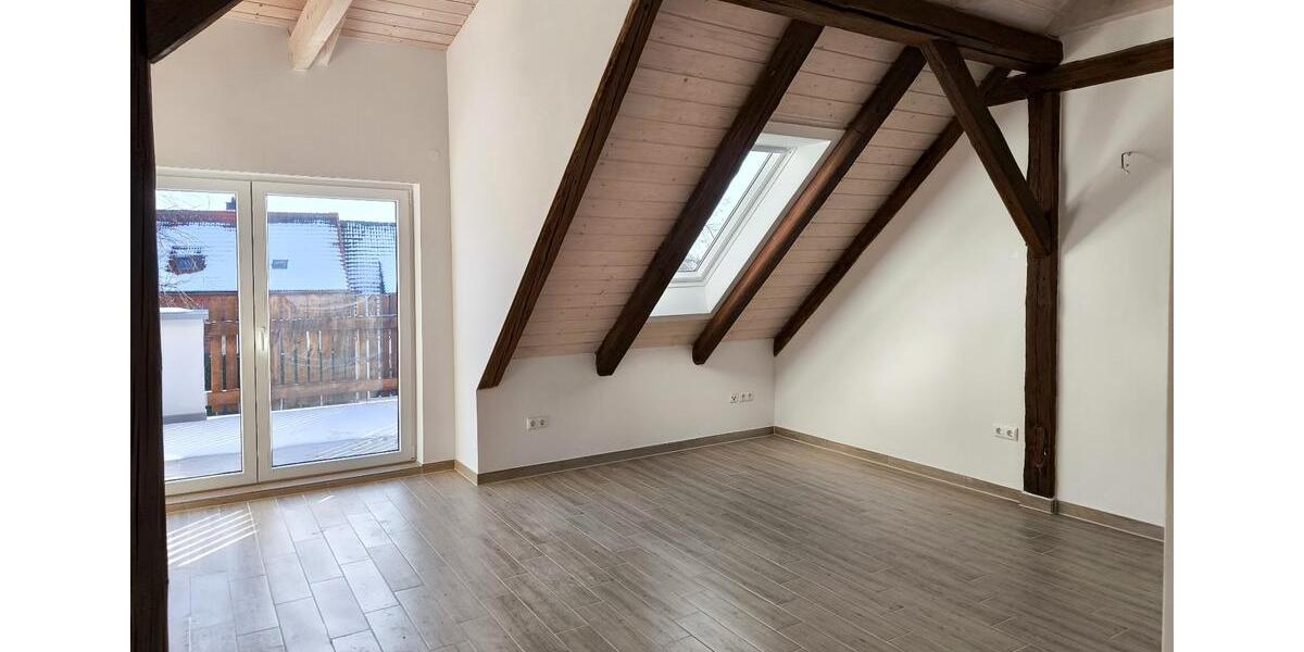 Dachgeschoßwohnung Burg - 2 Zimmer, 56 m&sup2;, 562&euro; | Angebot:25990022