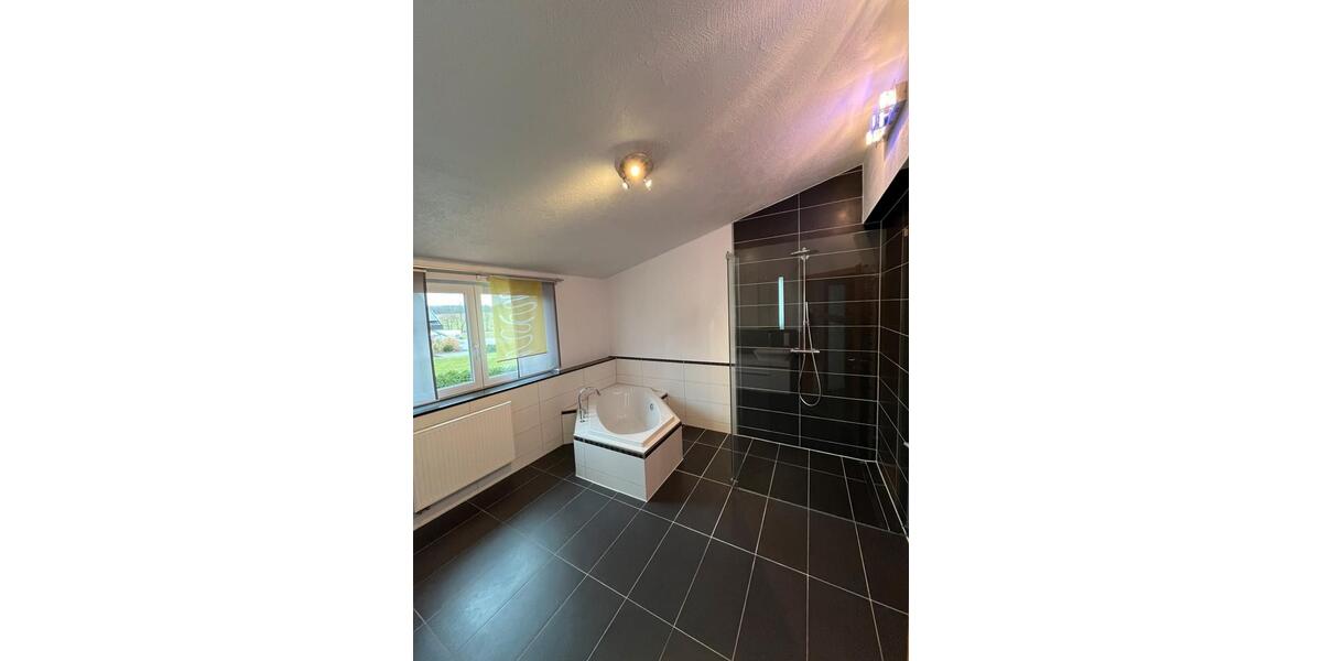 Dachgeschoßwohnung Stödtlen - 4 Zimmer, 120 m&sup2;, 780&euro; | Angebot:26608690