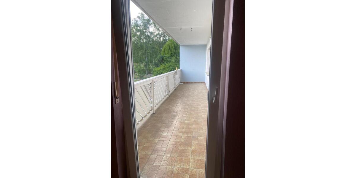 Etagenwohnung Laubach - 5 Zimmer, 140 m&sup2;, 1.000&euro; | Angebot:26479836