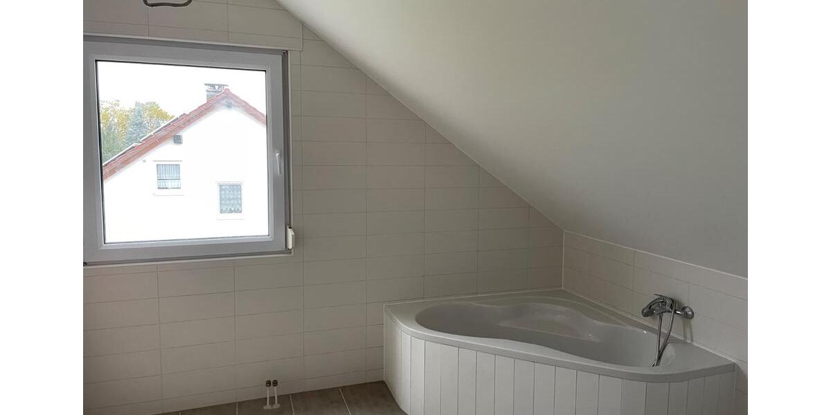 Dachgeschoßwohnung Gutenzell-Hürbel Hürbel - 2 Zimmer, 65 m&sup2;, 750&euro; | Angebot:24560105