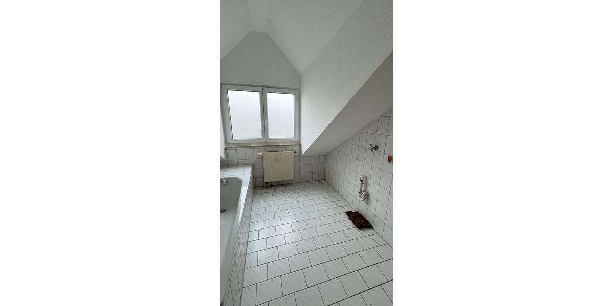 Dachgeschoßwohnung Balingen - 2.5 Zimmer, 62 m&sup2;, 700&euro; | Angebot:24772672