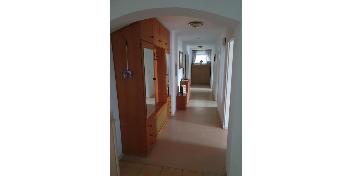 Etagenwohnung Pullenreuth - 3 Zimmer, 100 m&sup2;, 700&euro; | Angebot:25840266