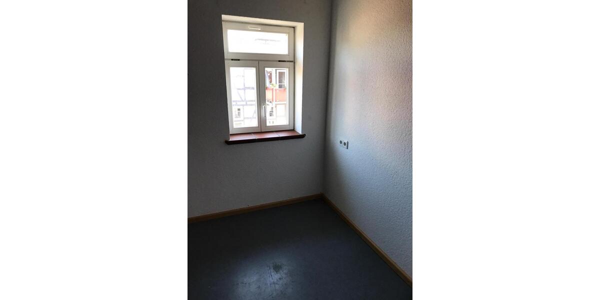 Etagenwohnung Kirchhain - 3 Zimmer, 85 m&sup2;, 600&euro; | Angebot:24653678
