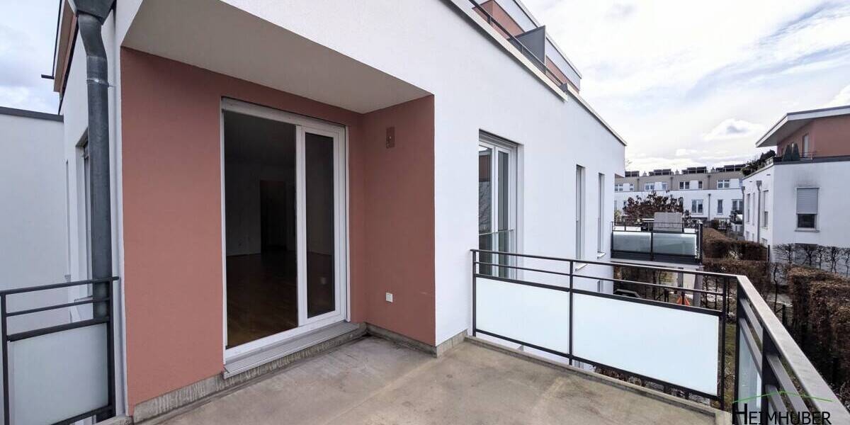 Etagenwohnung München Ramersdorf-Perlach - 3 Zimmer, 102 m&sup2;, 2.100&euro; | Angebot:26043003