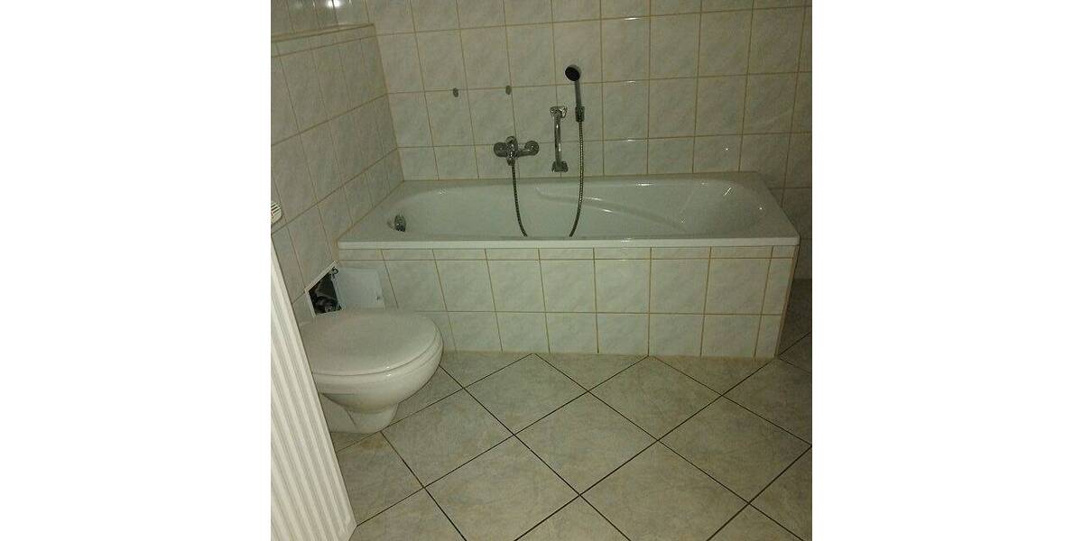 Sofort bezugsfähige 2-Zi Wohnung mit großen Balkon fast im Zentrum - Etagenwohnung Zwickau Innenstadt | Angebot:26791199