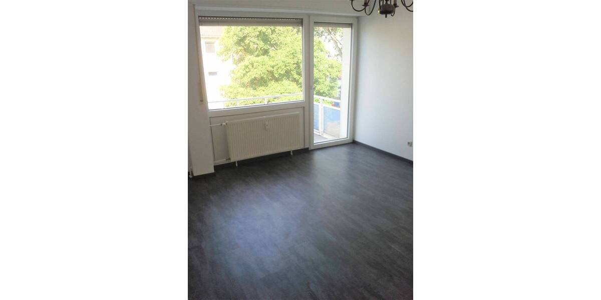 Etagenwohnung Eisenberg - 2 Zimmer, 50 m&sup2;, 500&euro; | Angebot:26117352