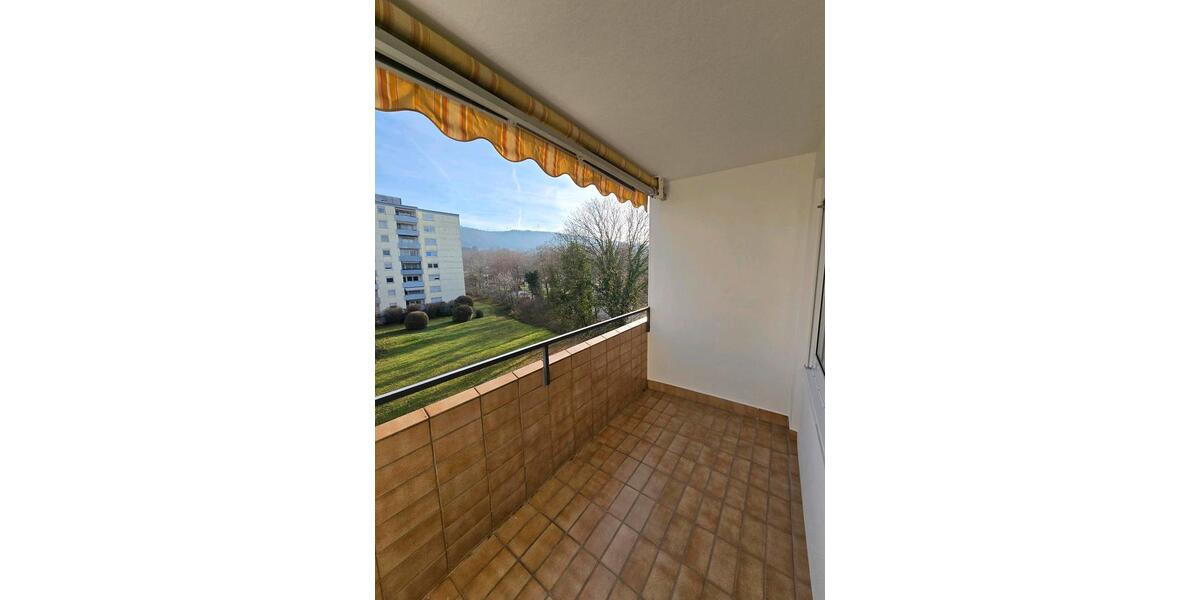 Helle renovierte 3-Zimmer-Wohnung mit Balkon 3 zimmer