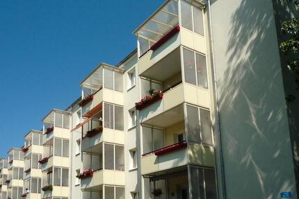 4-Raum-Wohnung im Stadtzentrum mit Badewanne und Balkon zimmer