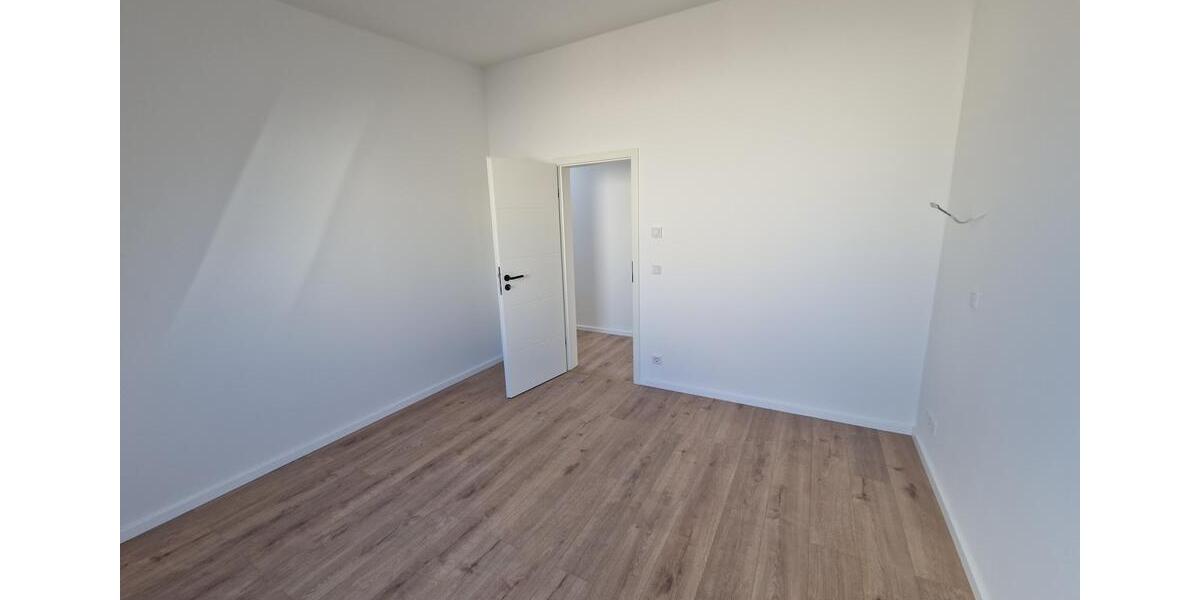Dachgeschoßwohnung Berlin Mitte - 4 Zimmer, 122 m&sup2;, 2.501&euro; | Angebot:23317054