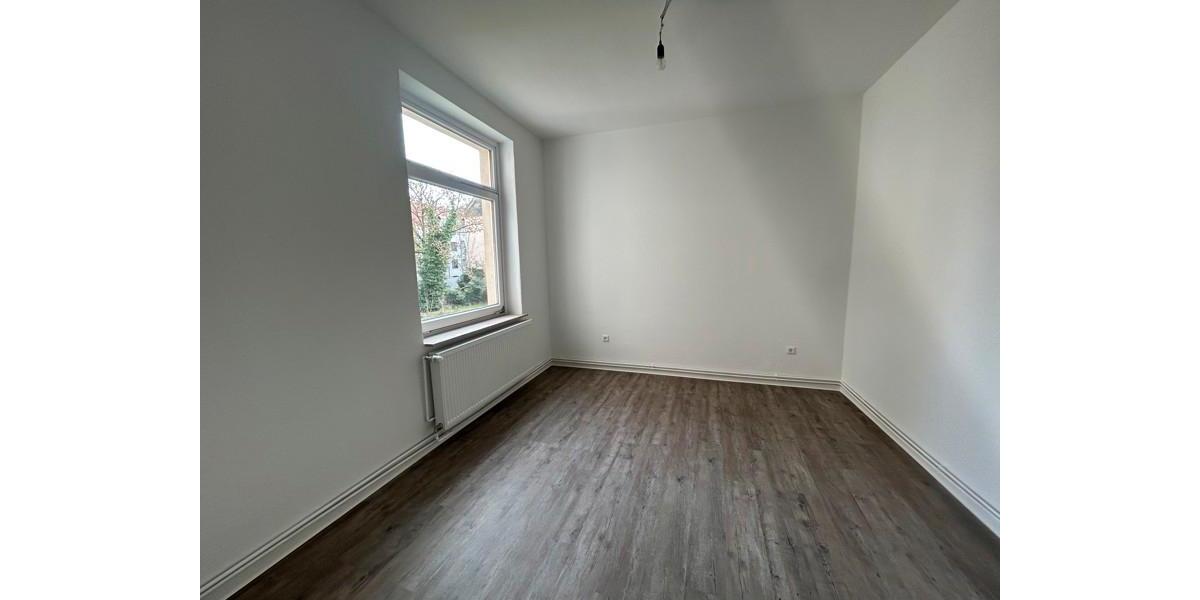 Etagenwohnung Braunschweig Lehndorf-Watenbüttel - 3 Zimmer, 104 m&sup2;, 985&euro; | Angebot:26527997