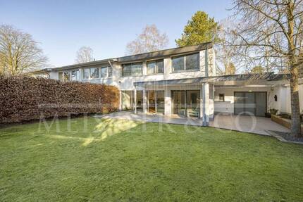 Einfamilienhaus mit Garten