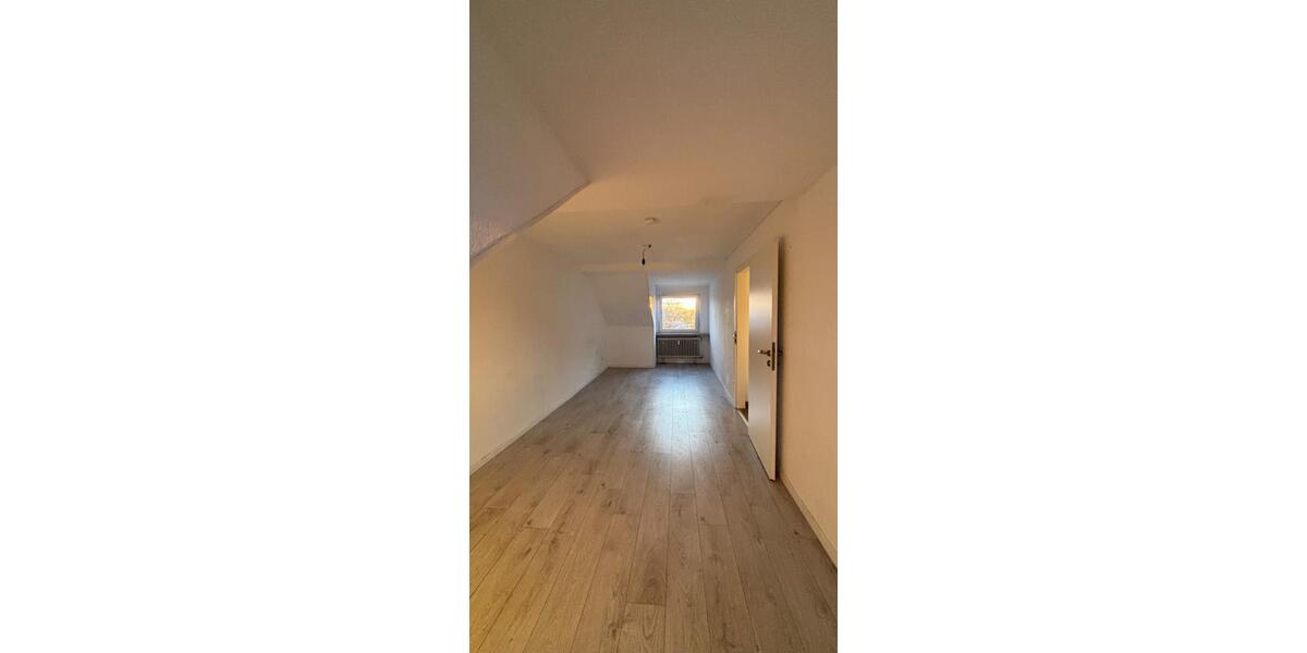 Etagenwohnung Bottrop Ebel - 4.5 Zimmer, 95 m&sup2;, 902&euro; | Angebot:26194917