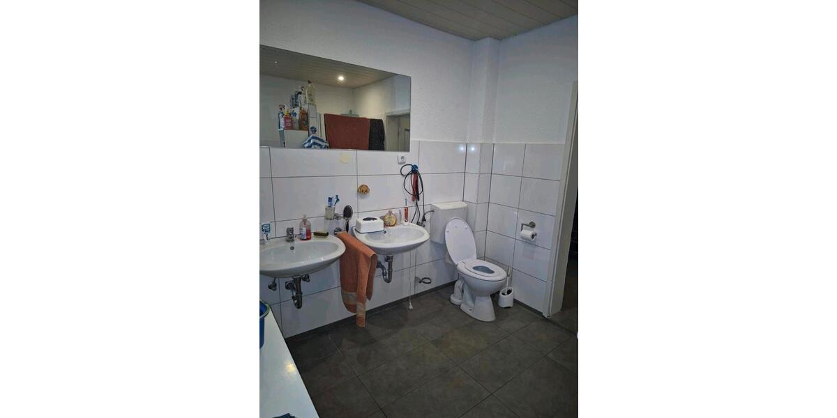 Erdgeschoßwohnung Hilgert - 3 Zimmer, 122 m&sup2;, 850&euro; | Angebot:26350360