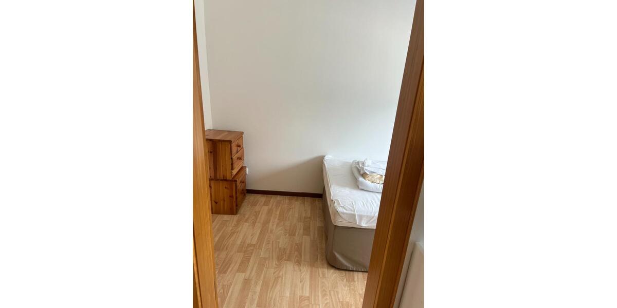 Wohnen auf Zeit Springe - 9 Zimmer, 250 m&sup2;, 15&euro; | Angebot:21582444