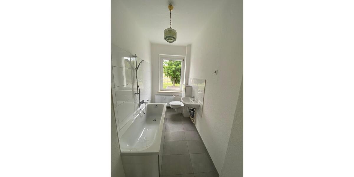 Etagenwohnung Braunsbedra - 2 Zimmer, 57 m&sup2;, 320&euro; | Angebot:26532181