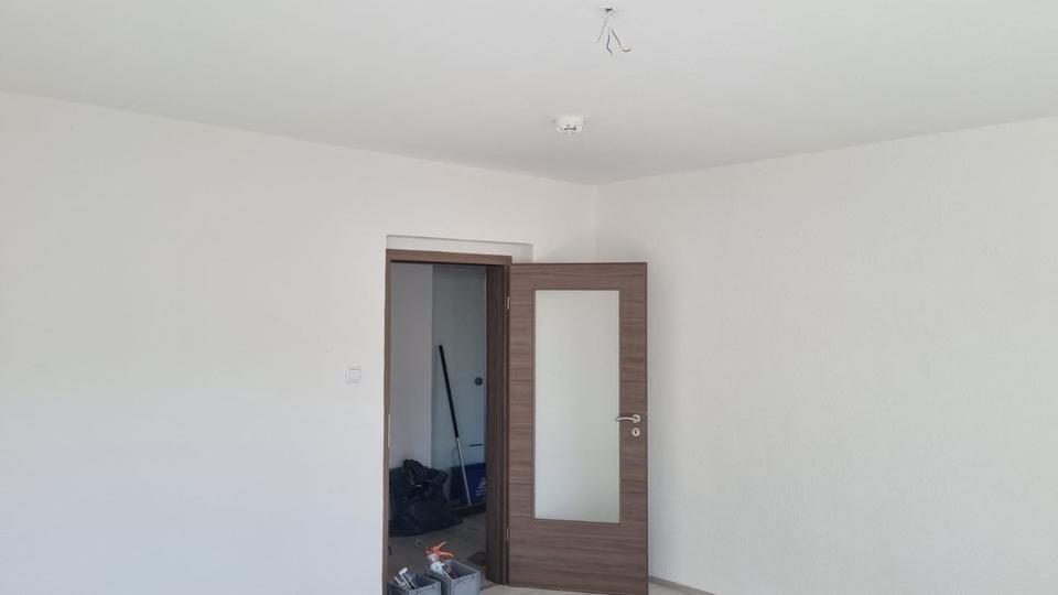 Etagenwohnung Ronneburg - 3 Zimmer, 65 m&sup2;, 350&euro; | Angebot:25611951