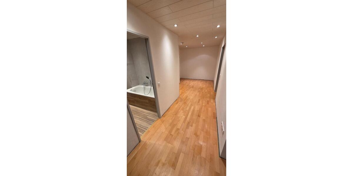 Etagenwohnung Willstätt - 3 Zimmer, 94 m&sup2;, 1.100&euro; | Angebot:25272123