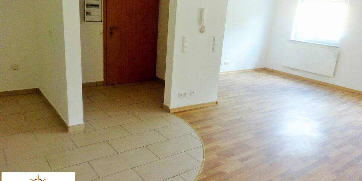 Etagenwohnung Amberg - 3 Zimmer, 92 m&sup2;, 700&euro; | Angebot:26607201